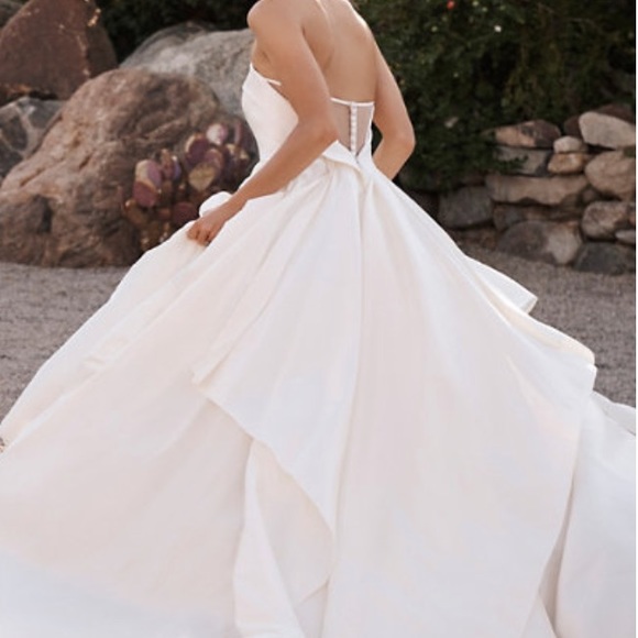 NWT Jenny Yoo Carrington Gown (Ivory) - Picture 2 of 10